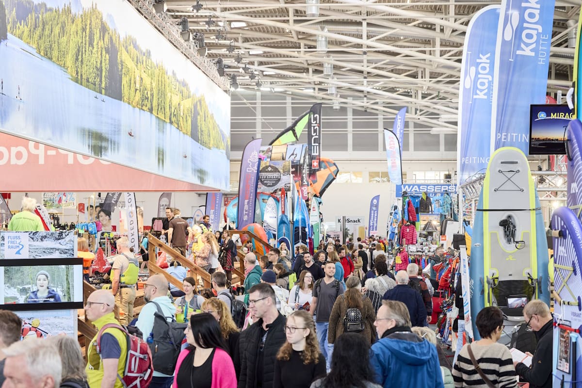 Blick in die f.re.e Messehalle