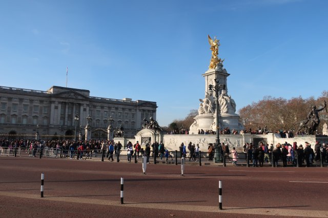 Wachablösung Buckingham Palace London_2